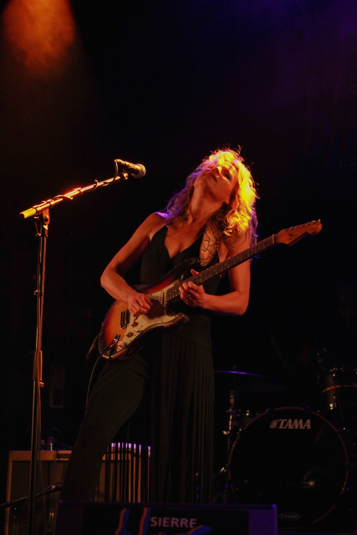 ANA POPOVIC